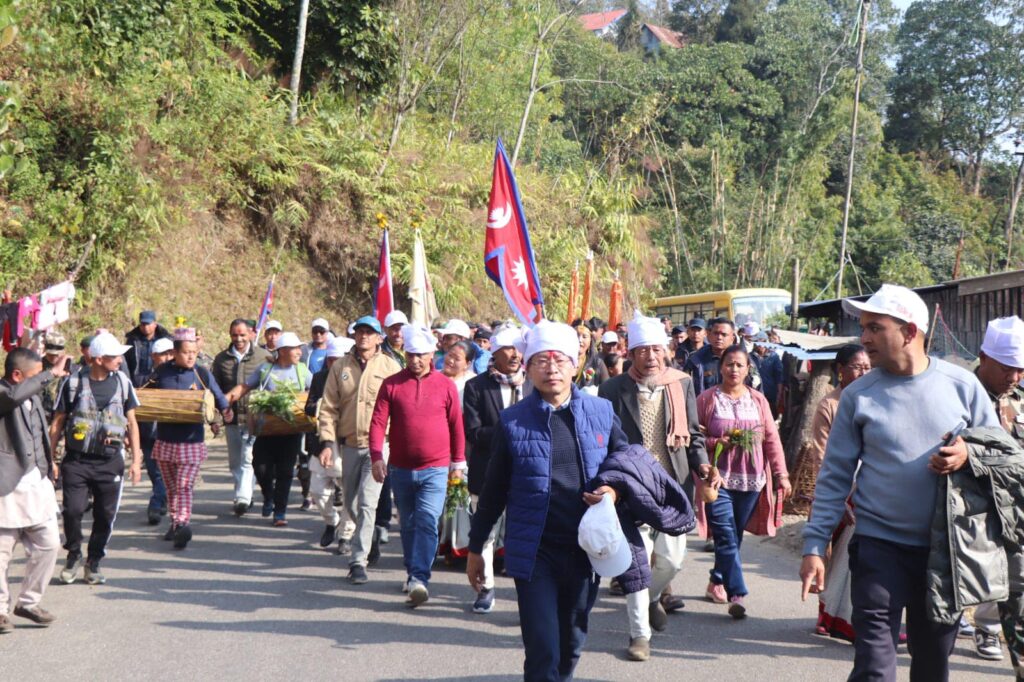 mayor ran bahadur rai on the official enaugration of Nisan trail.