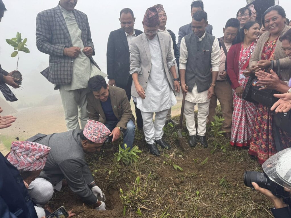 mayor of surydaya Municipality in along with other municipal assembly members at the official commencing of program at phensong monastery
